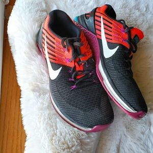 Size 9 Womens Nike MetCon DSX flyknit